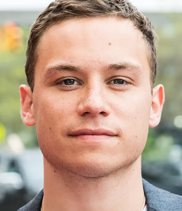 Finn Cole