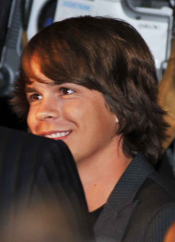 Johnny Simmons